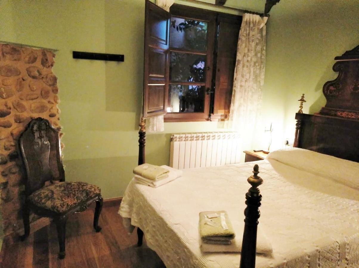 Palacio Del Conde De Rebolledo Villaviciosa de la Ribera Chambre photo